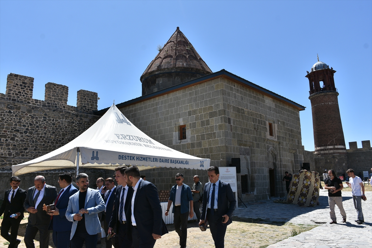 Erzurum'un Kadim Mescidinde Unutulmaz Buluşma