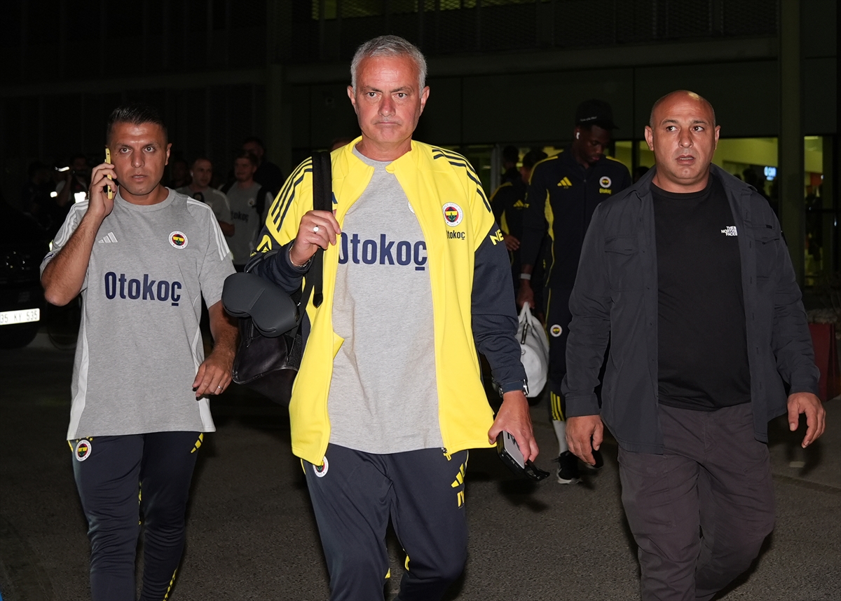Fenerbahçe'nin İzmir Yolculuğunda Taraftar Coşkusu