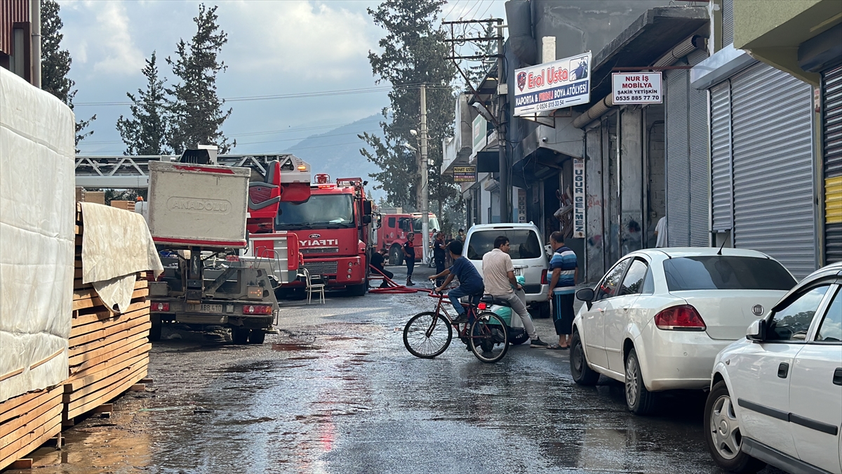 Hatay'da Mobilya Atölyesindeki Yangının Ardındaki Gerçekler