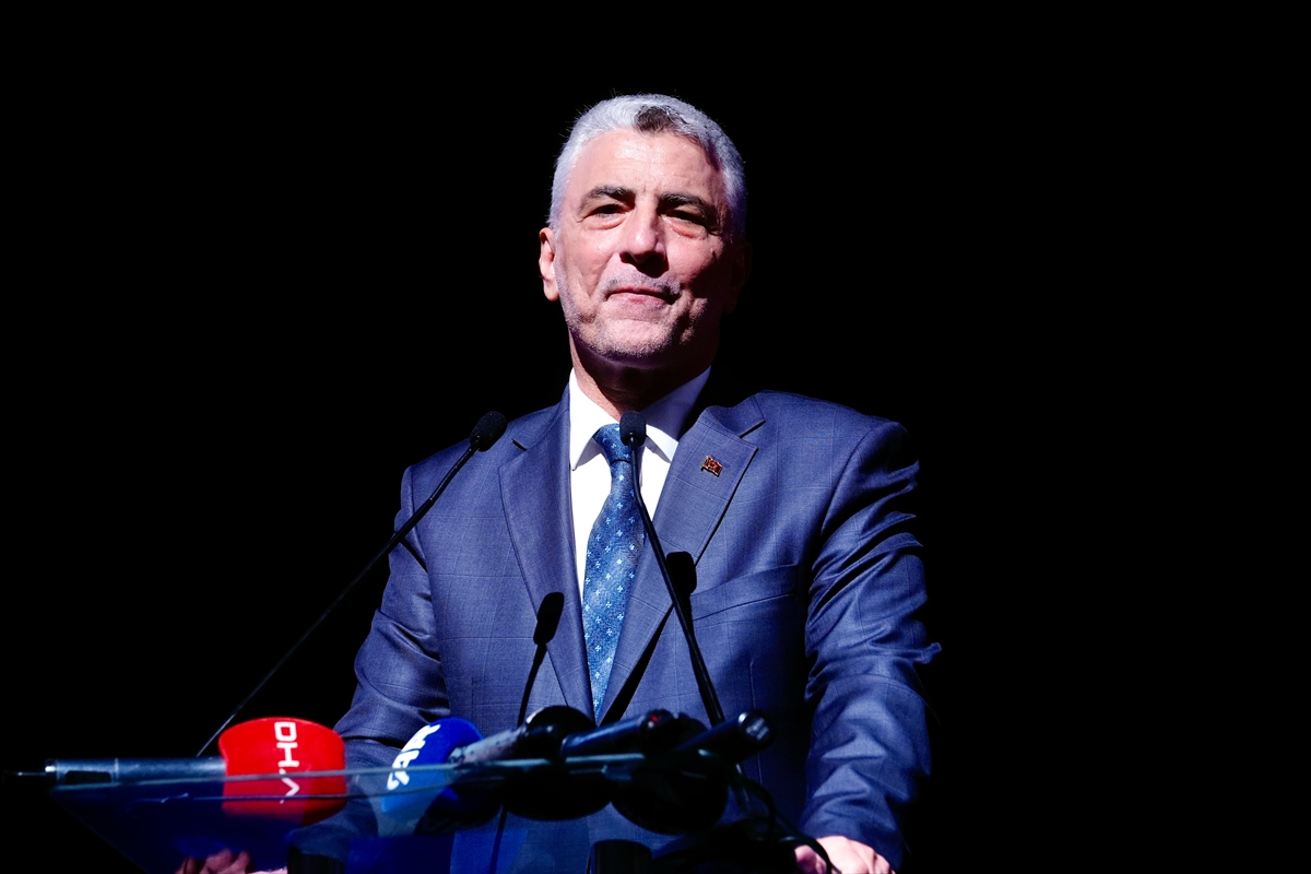 Bakan Bolat'tan Çarpıcı Mesajlar! Laleli'de Ekonominin Geleceği Konuşuldu