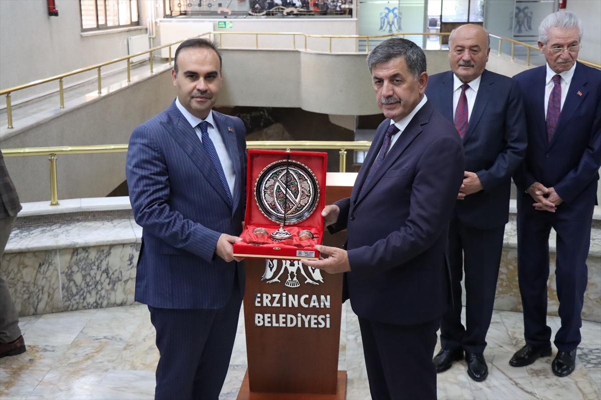 Sanayi ve Teknoloji Bakanı Mehmet Fatih Kacır Erzincan Çıkarması Yaptı