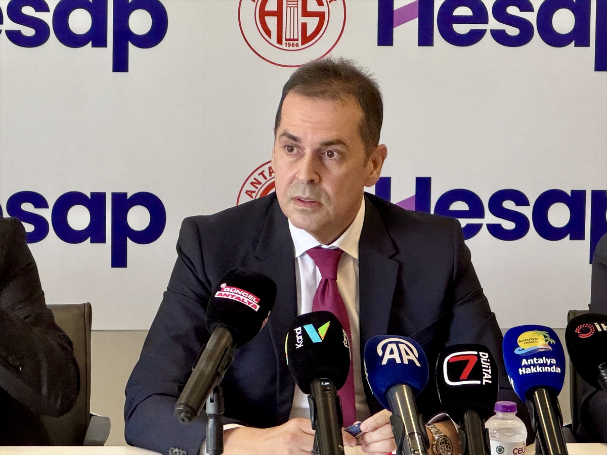 Antalyaspor Başarısının Sırrını Açıkladı Transferde Sürprizler Yolda