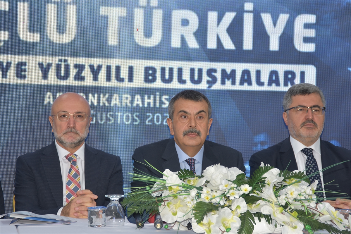 Milli Eğitim Bakanı Tekin Afyonkarahisar'da Türkiye'nin Geleceğini Konuştı
