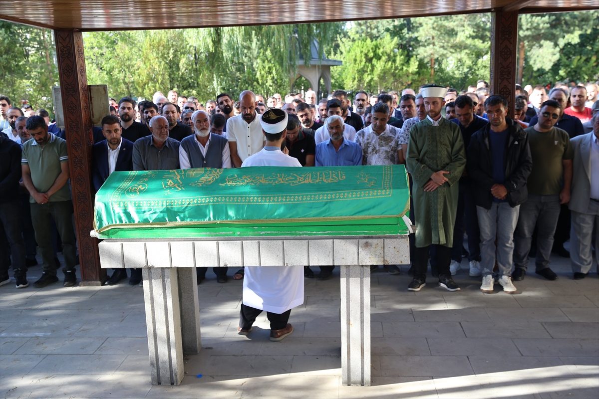 Trabzon'daki Düğünde Silahlı Kutlama Trajedisi: Erzurum'da Son Yolculuğuna Uğurlandı