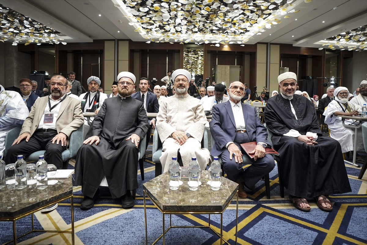 Gazze'nin Umudu İstanbul'da: İslami Alimler Konferansı Sürüyor