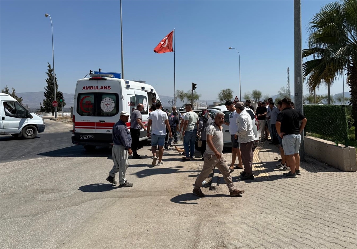 Hatay'da Feci Kaza Üç Can Aldı: Çarpışmanın Detayları Ortaya Çıktı