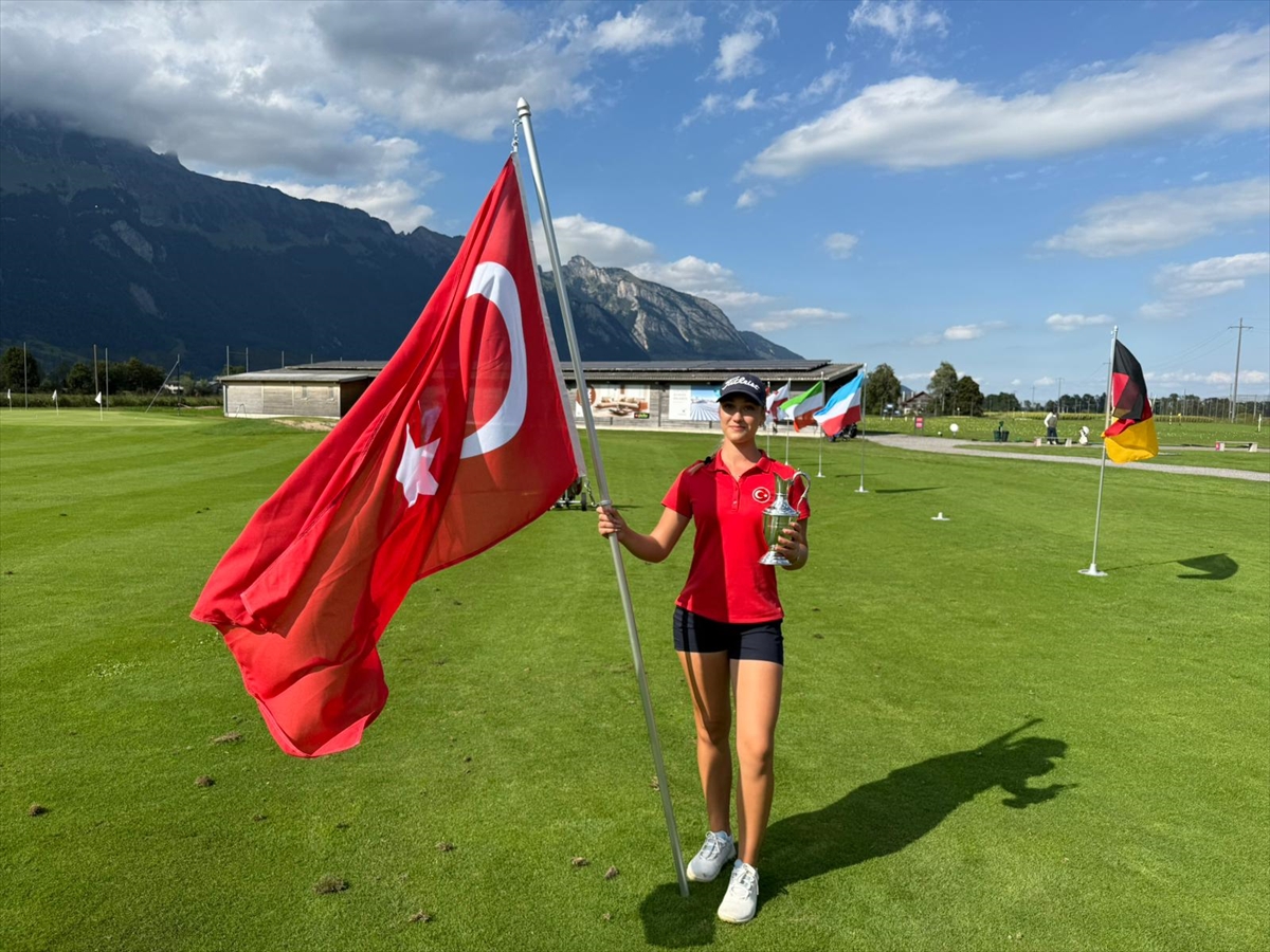 Deniz Sapmaz Lihtenştayn Açık Golf Turnuvası'nda Zirveye Çıktı