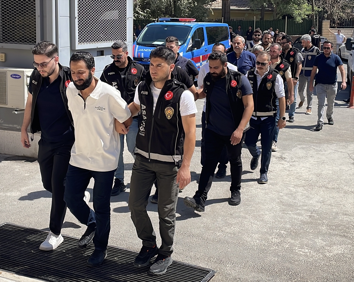 Şanlıurfa'da Büyük Panik: Otele Silahlı Saldırı Anı Kamerada