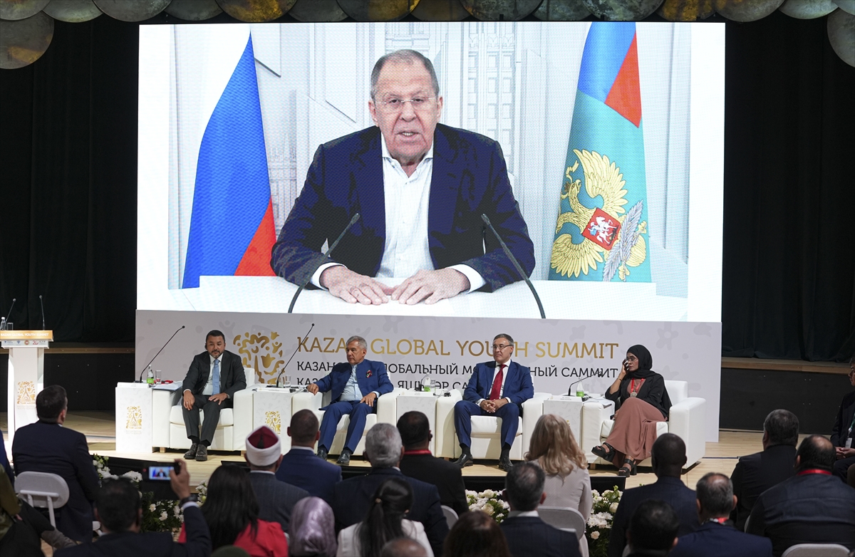 Kazan'da Küresel Gençlik Zirvesi: Eğitim ve Liderlik Üzerine Yeni Perspektifler