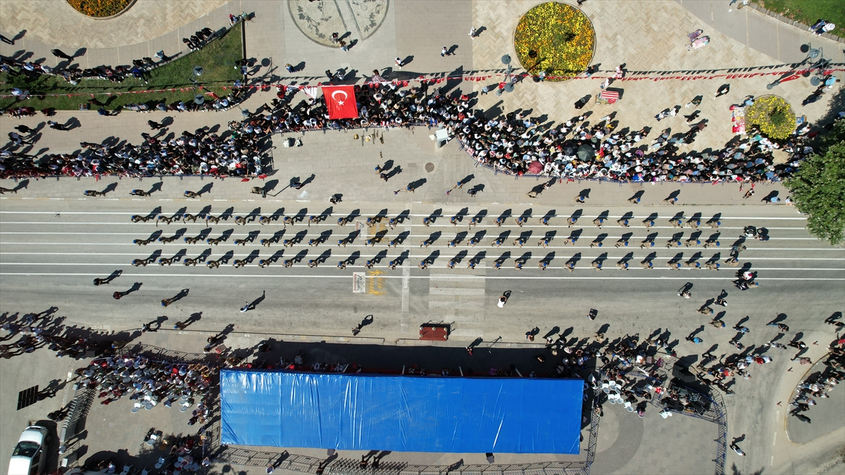 Zafer Coşkusu Türkiye'nin Her Köşesinde Yaşandı: Samsun'dan Amasya'ya Unutulmaz Anlar