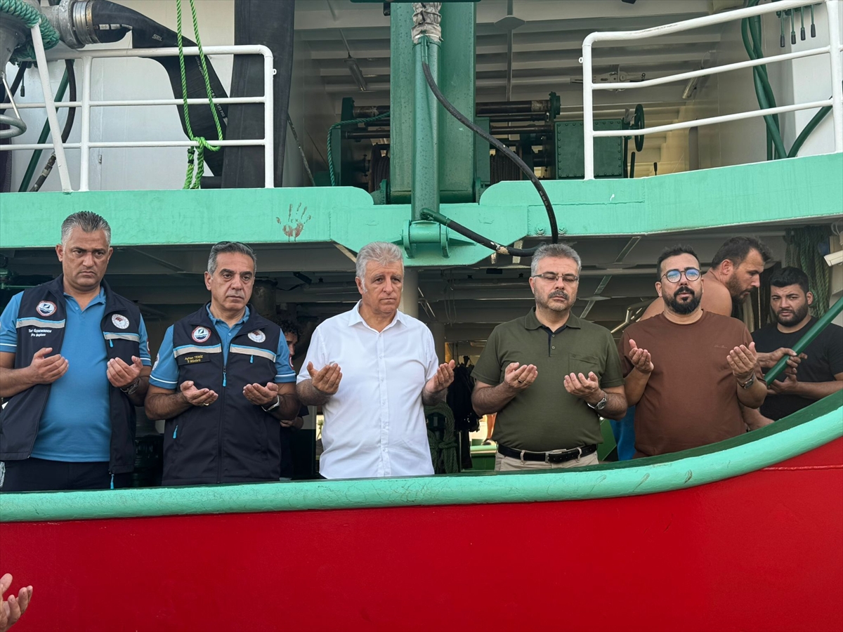 Aydın'da Geceye Hazırlık Balıkçılar 'Vira Bismillah' Diyecek