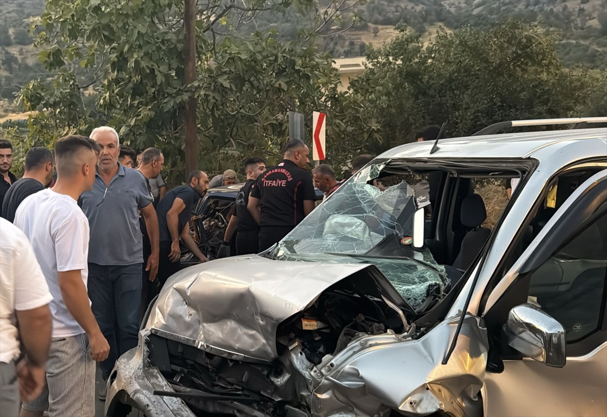 Kahramanmaraş'ta Korkutan Zincirleme Kazada 6 Kişi Hayat Mücadelesi Veriyor