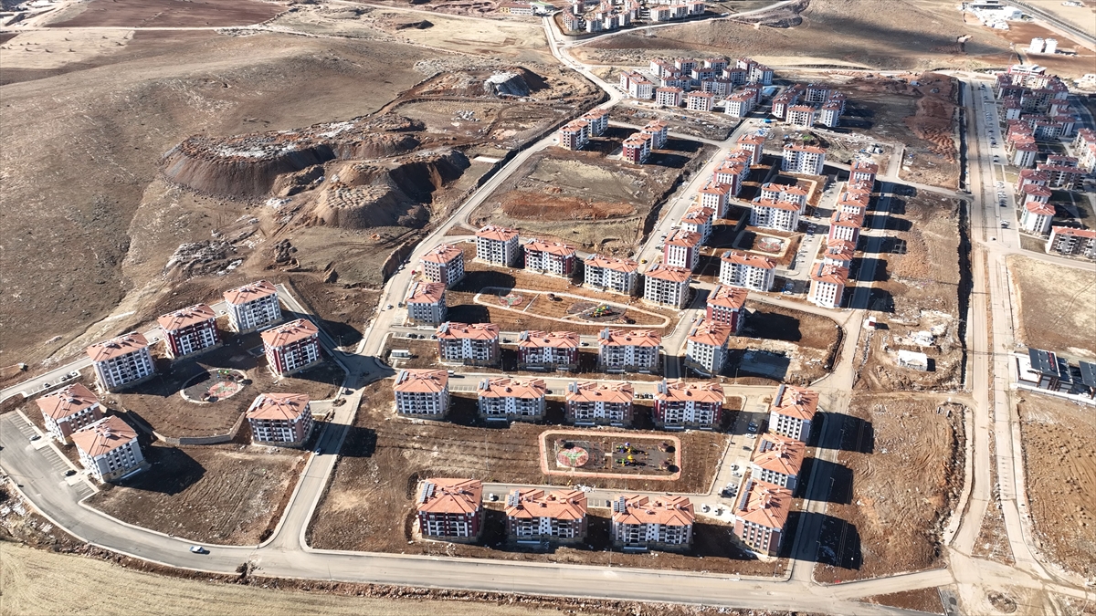 Bakan Kurum'un Büyük Müjdesi: 300 Bin Yeni Ev Tamamlandı