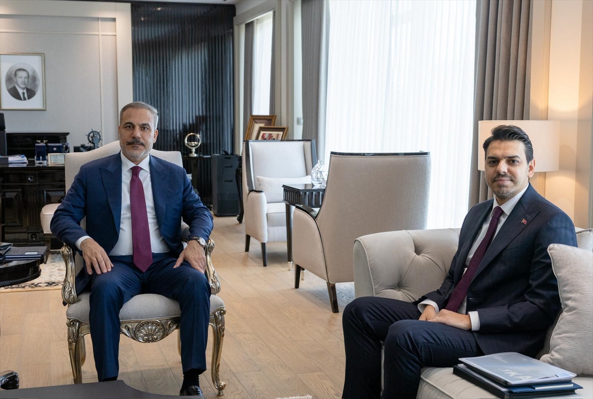 Hakan Fidan ve TİKA Başkanı'nın Beklenmedik Sürpriz Görüşmesi