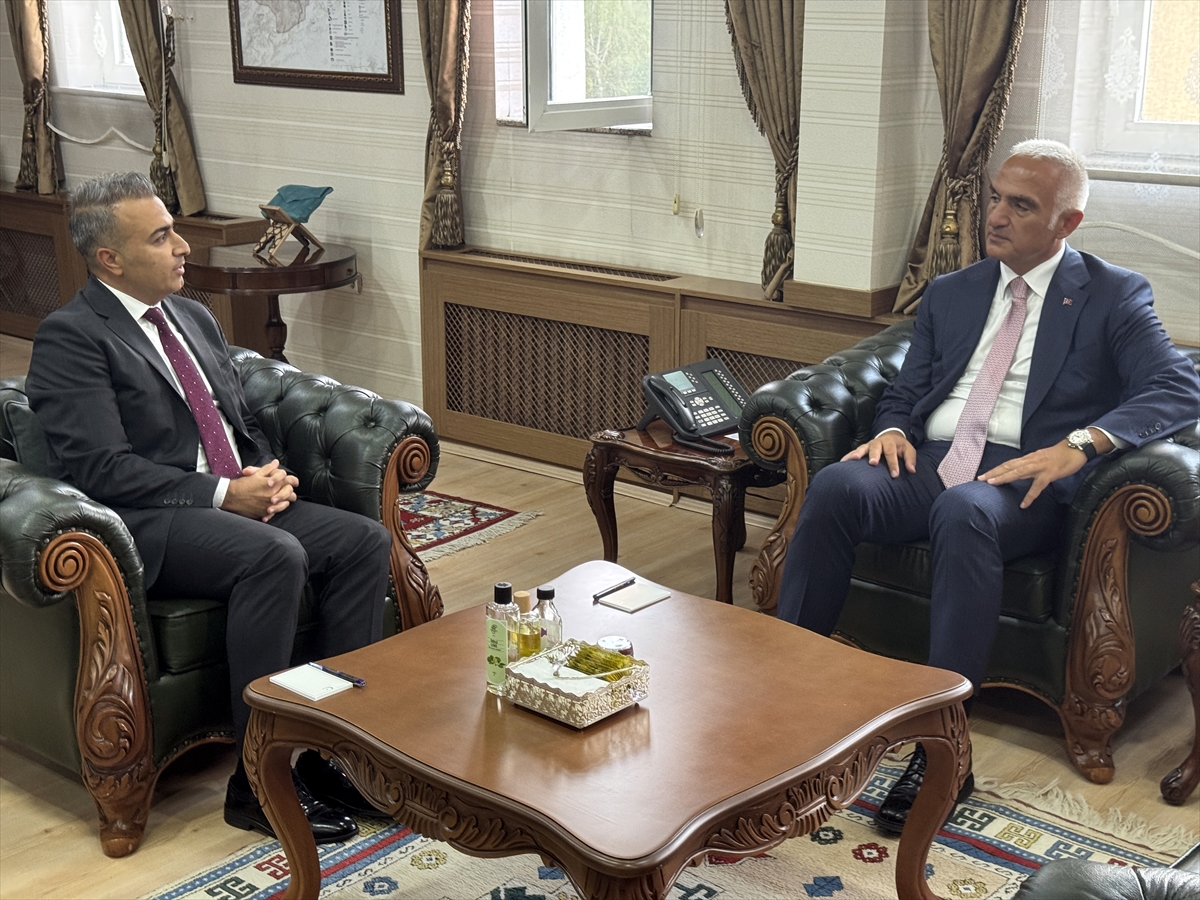 Bakan Ersoy’un Ardahan Ziyareti: Kültürel Miras ve Gelecek Projeler
