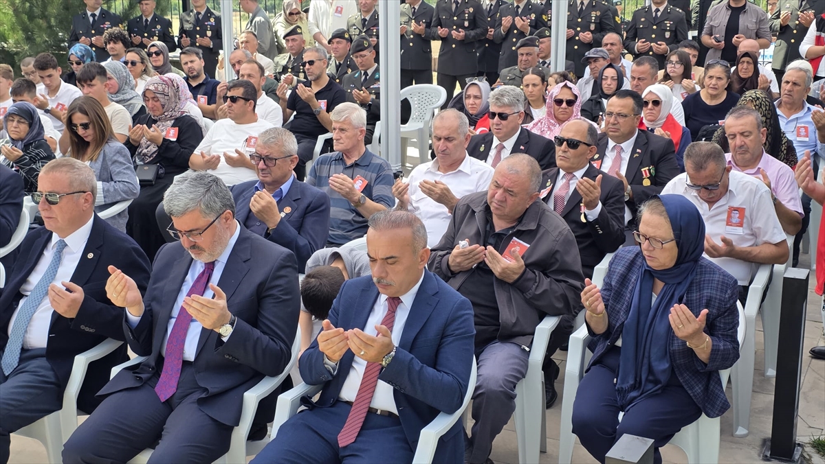 Afyonkarahisar'da Yürekleri Dağlayan Anma Töreni