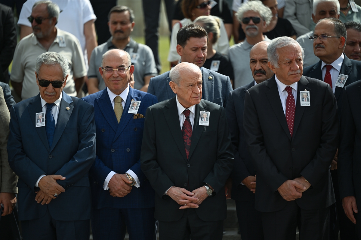 Eski Bakan Abdulkerim Doğru'nun Ardından Meclis'te Gözyaşları