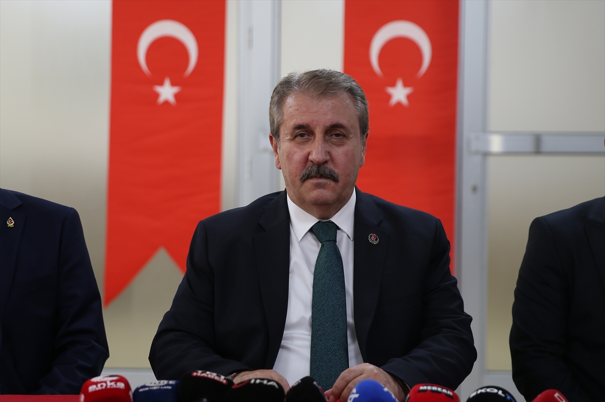 Mustafa Destici'nin İddialı Açıklamaları ve Deprem Bölgesindeki Çalışmalar