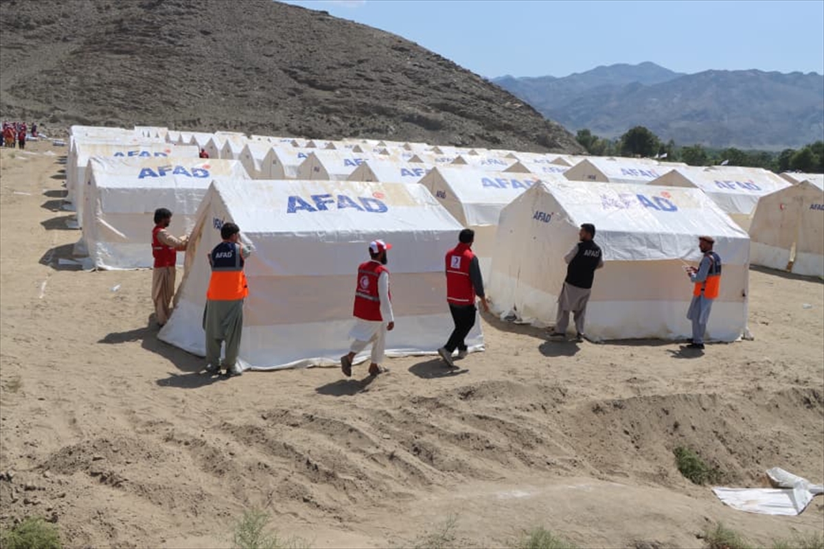 Türkiye'nin Dost Eli Afganistan'da: AFAD'dan Depremzedelere Büyük Destek