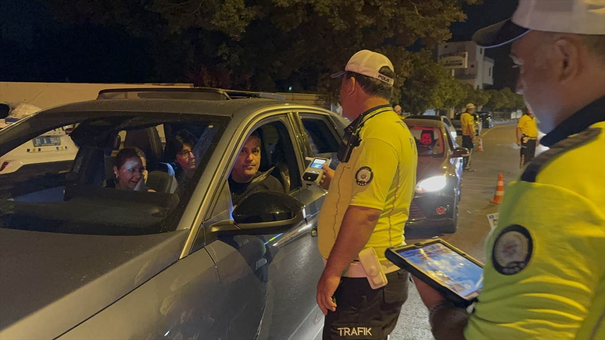 Adana'da Trafikte Sıkı Kontrol: Dronelar İş Başında