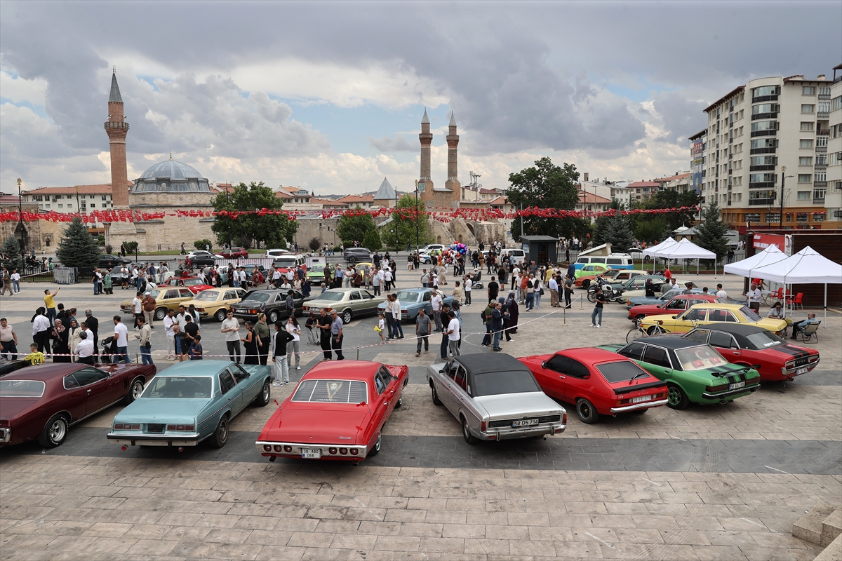 Sivas'ın Tarihi Klasiklerle Renklendi