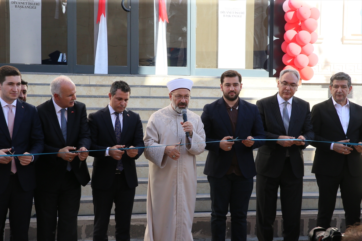 Diyanet İşleri Başkanı Ali Erbaş Gaziantep'te Çarpıcı Açılış Konuşması Yaptı