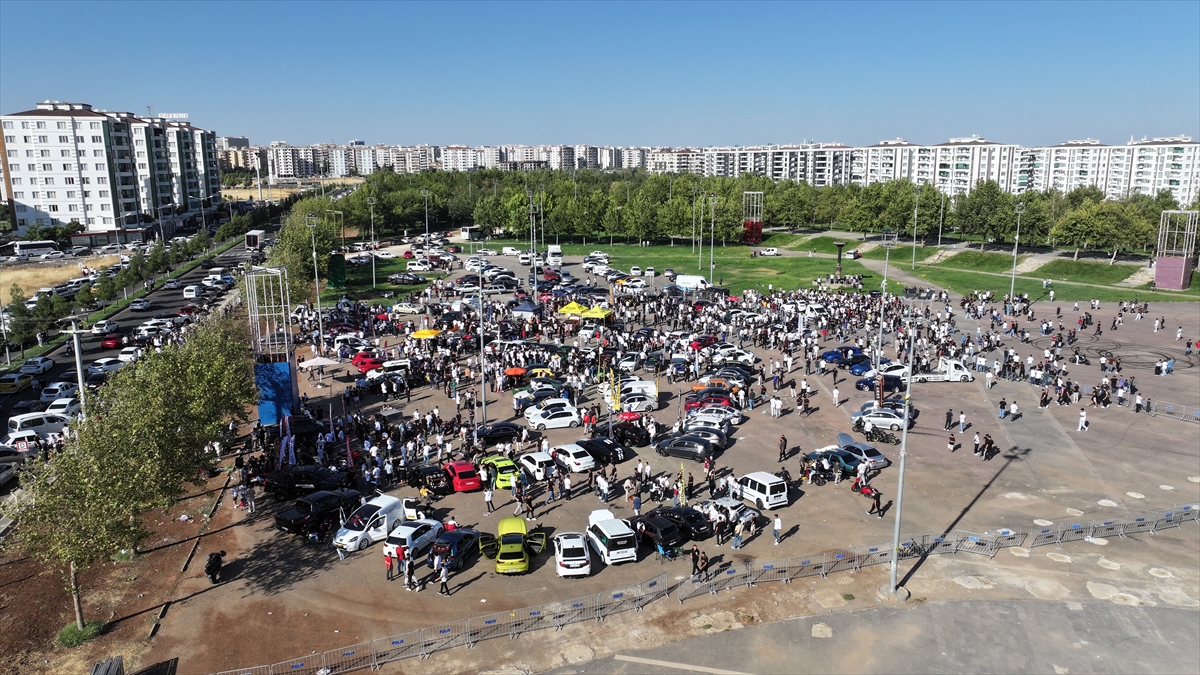 Diyarbakır'da Modifiye Araçların Renkli Dünyası: Tuning Fest 2025'e Yoğun İlgi