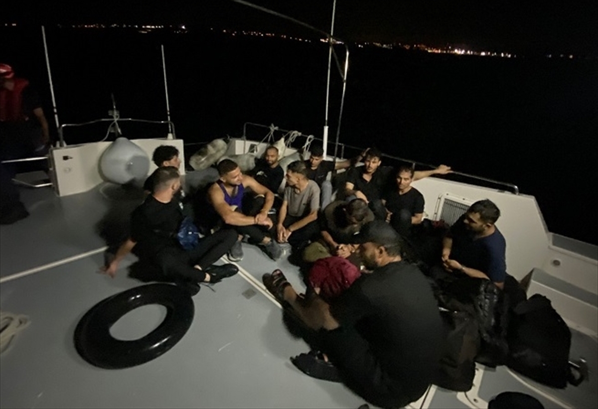 İzmir Kıyılarında Heyecan Dolu Kaçak Operasyonu
