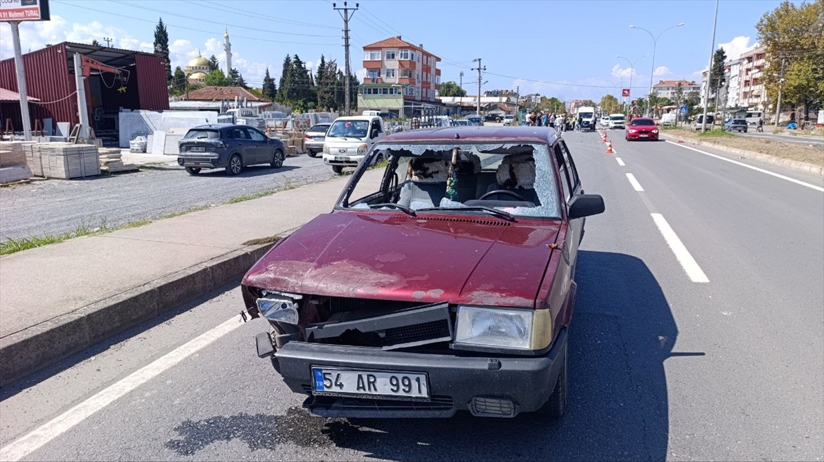 Sakarya'da Yürek Burkan Kaza: Anne Hayatını Kaybetti, Kızı Yaralı