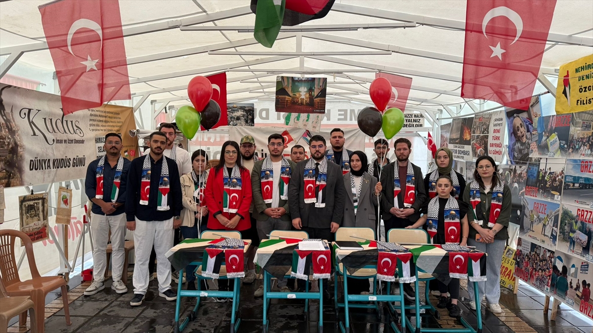 Gazze'deki Boş Sıralar Kayseri'de Duygu Yüklü Bir Etkinlikle Anıldı