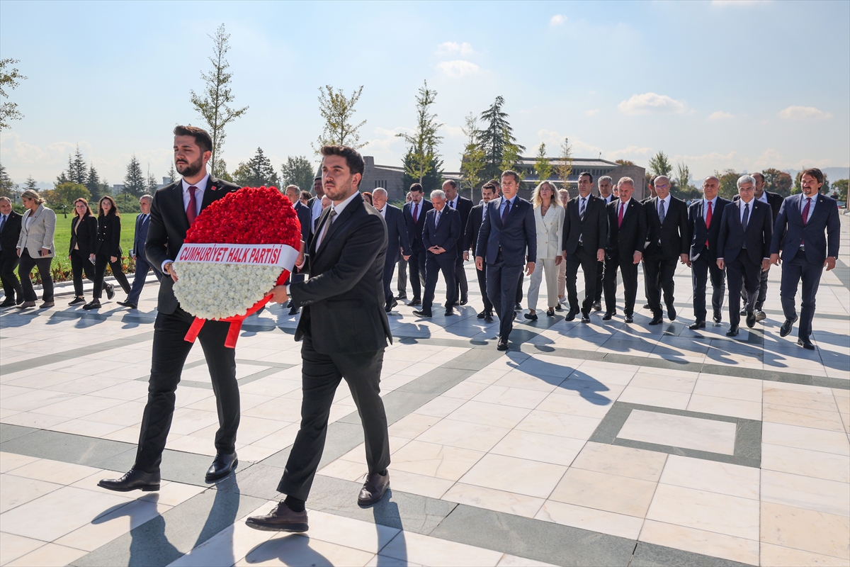 CHP Liderleri Anıldı: Ecevit ve Baykal'ın Miraslarıyla Geleceğe Yürüyoruz