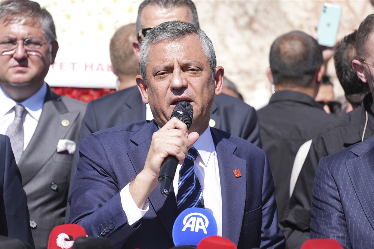 Özgür Özel'den Taksim'de Dikkat Çeken Açıklama