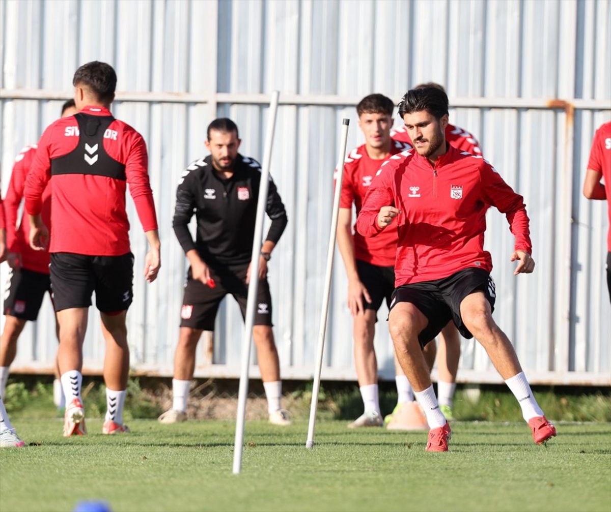 Sivasspor'un Sarıyer Maçı Öncesi Heyecanlı Hazırlıkları