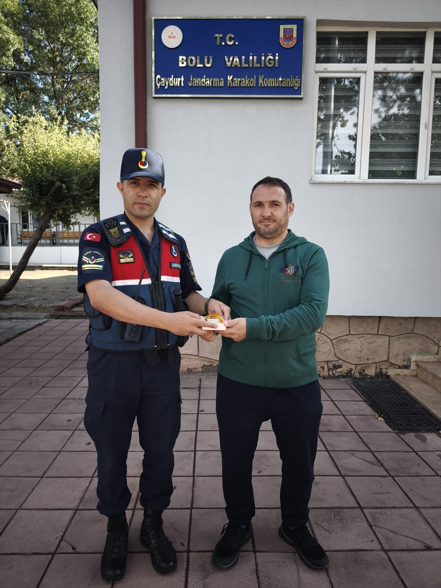 Bolu'da Bulunan Ziynet Dolu Çanta İlginç Bir Yolla Sahibine Teslim Edildi