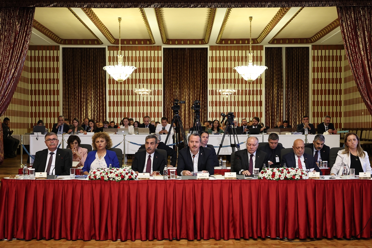 TBMM'de Kritik Toplantı: Dayanışma ve Demokrasi İçin Önemli Adımlar Atılıyor