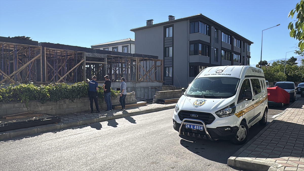 Erzincan'daki İnşaat Kazası: İşçinin Durumu Kritik