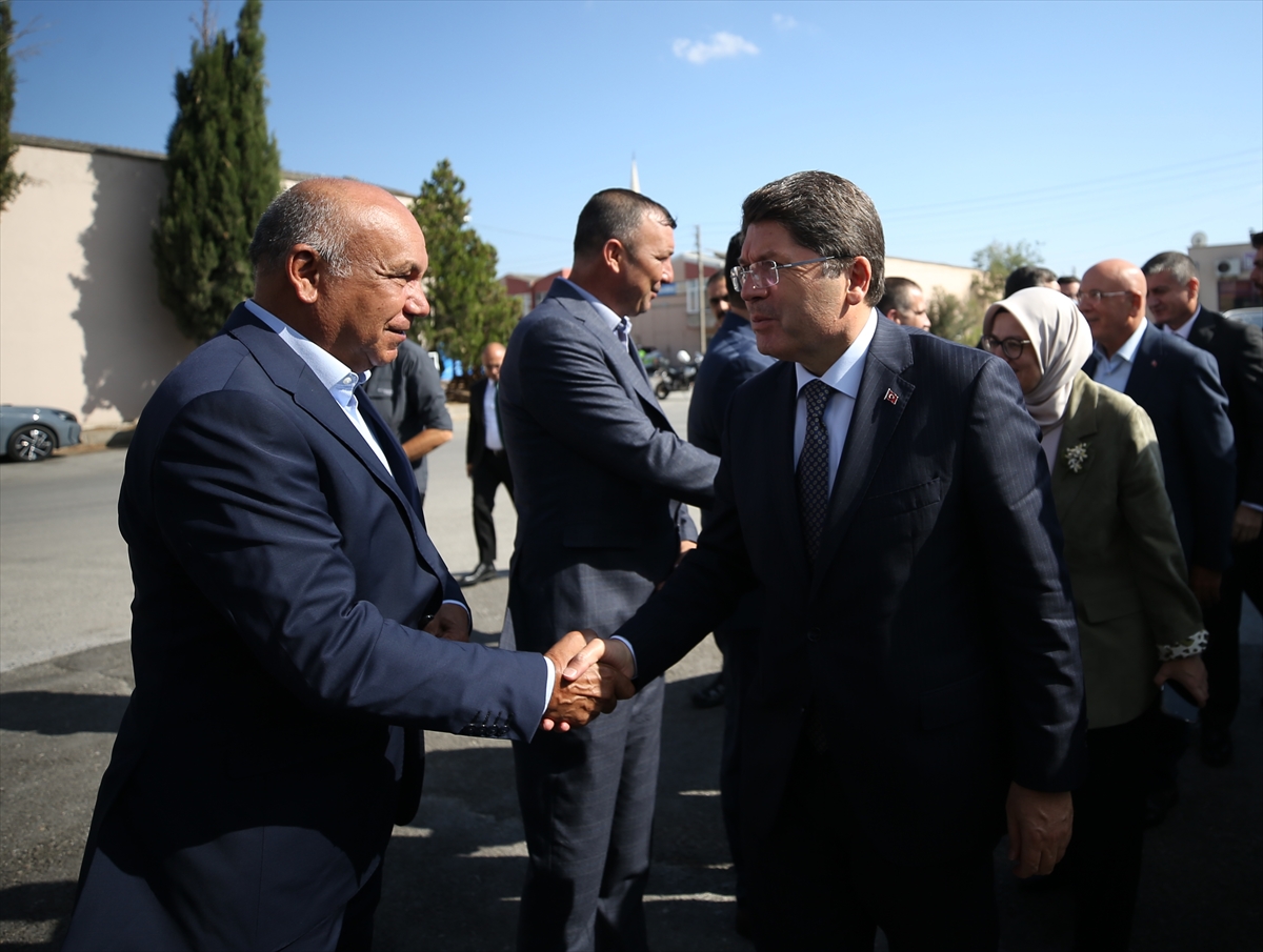 Adalet Bakanı Yılmaz Tunç: Balıkesir'de Önemli Görüşmeler ve Anlamlı Ziyaretler