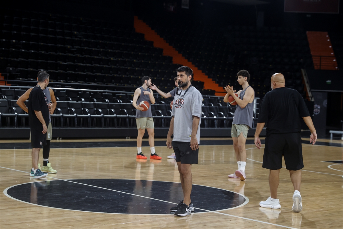 Mersin Spor'un Büyük Hedefleri: İki Kulvarda da Zirveye Oynuyorlar