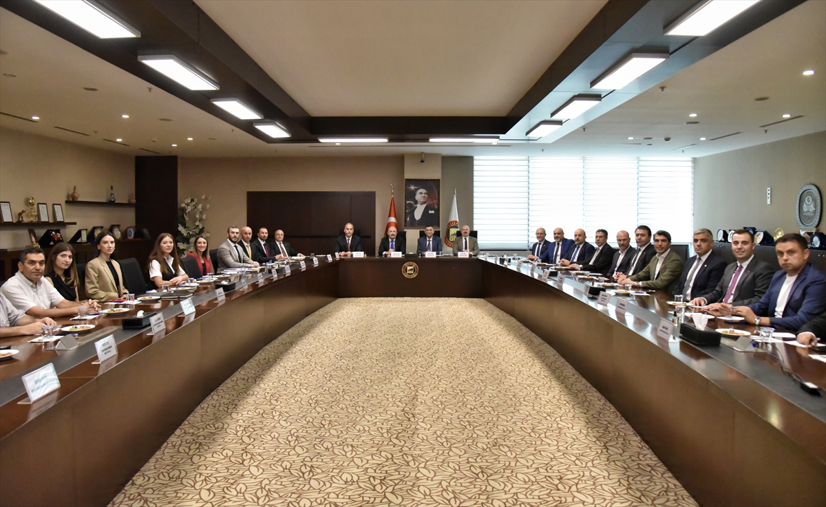 Gaziantep'te Savunma Sanayisine Güçlü Vizyon: İstişare Toplantısı Heyecan Yarattı