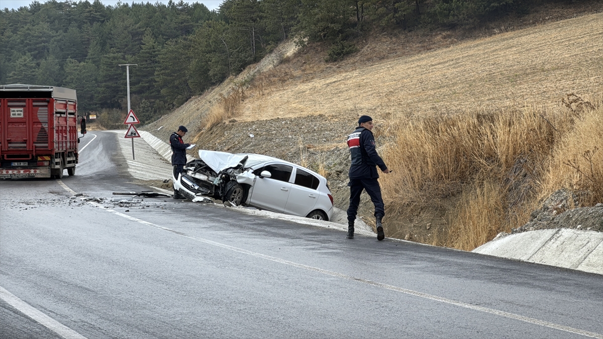Bolu'da Yağışın Getirdiği Tehlike Zincirleme Kazaya Neden Oldu