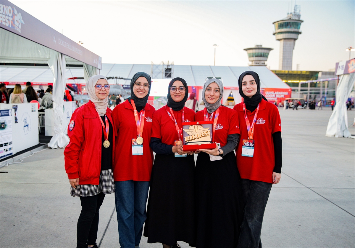 TEKNOFEST'te İstanbul Medipol Üniversitesi Fırtınası: Dockminds Ekibi Büyük Başarı Elde Etti