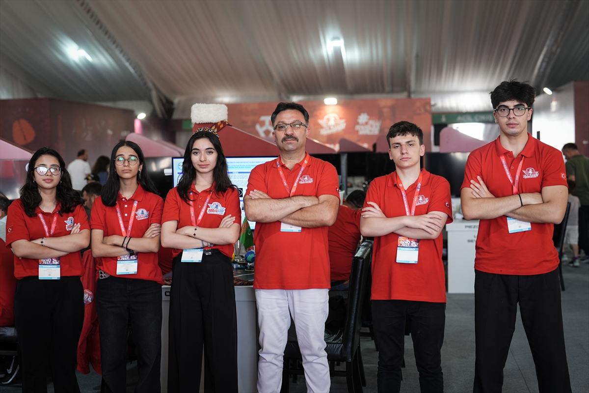 Türkmen Öğrenciler TEKNOFEST'te Fırtına Estirdi