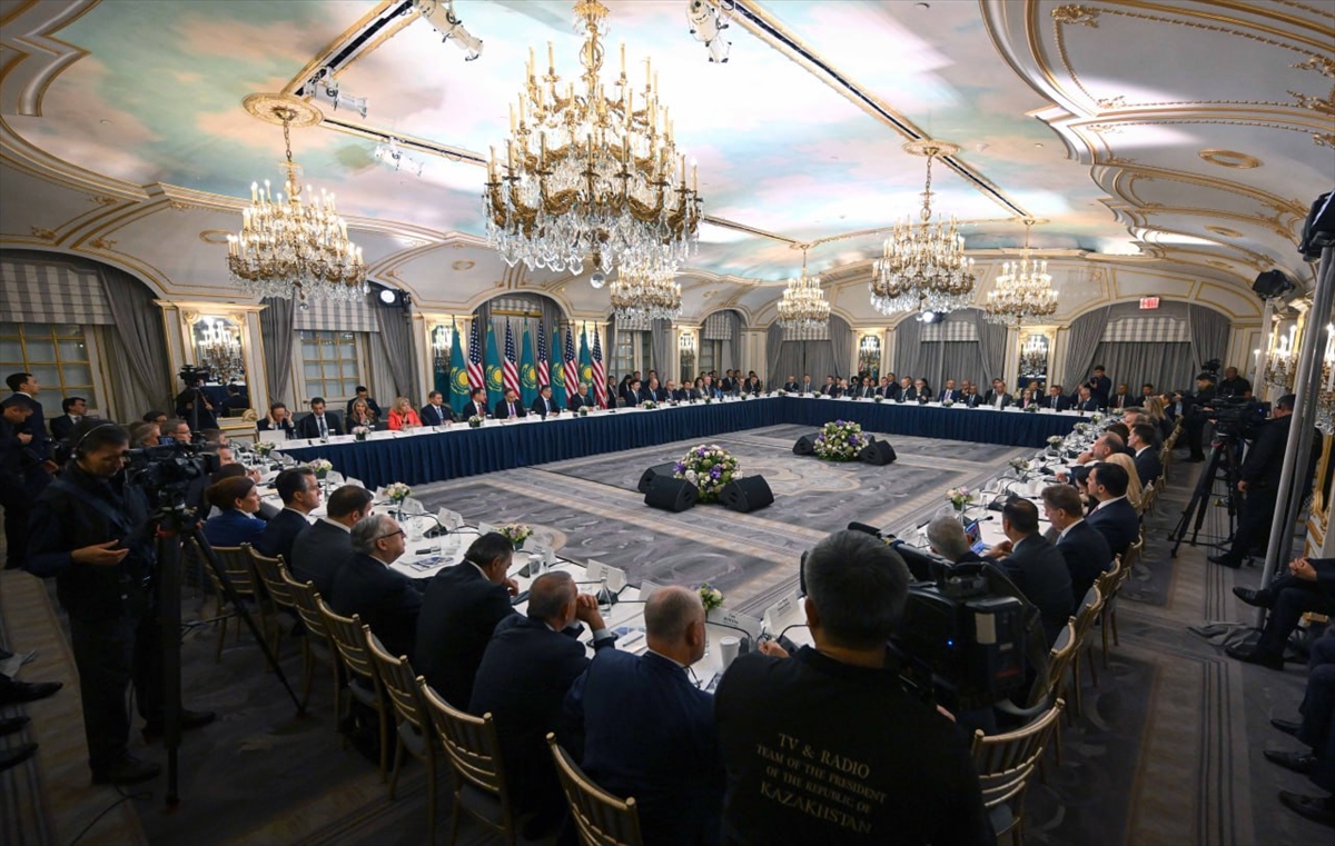 Kazakistan ABD'li Dev Şirketlerle Kritik Anlaşmalara İmza Attı