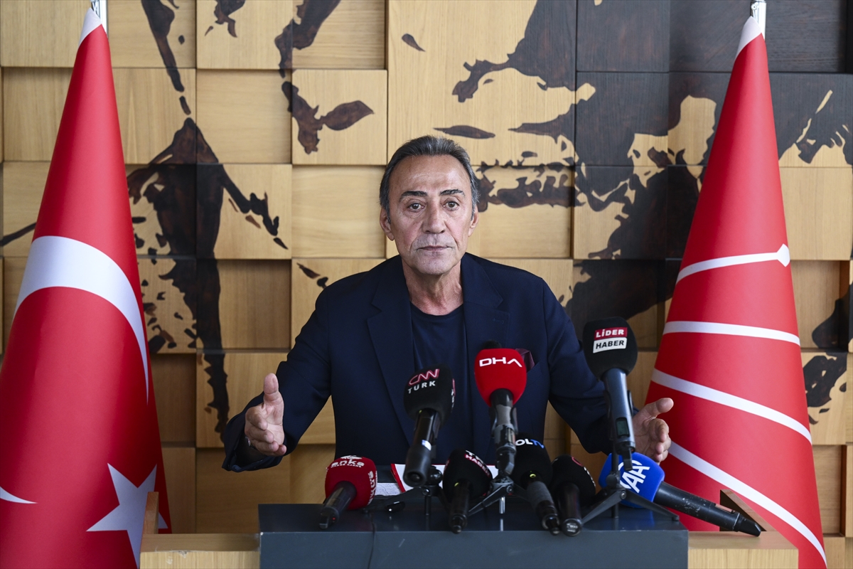 CHP'de Çalkantılı Bir Dönem: Berhan Şimşek'ten Dikkat Çeken Eleştiriler