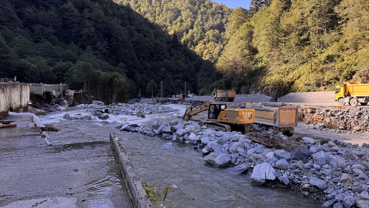 Rize'nin Şiddetli Yağmurları Sonrası Büyük Kurtuluş! Vali'den Açıklama