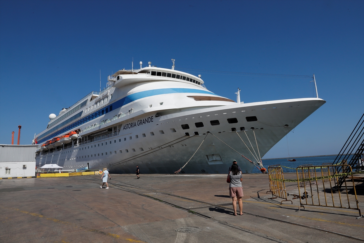 Astoria Grande'nin İlgi Çeken Samsun Ziyareti
