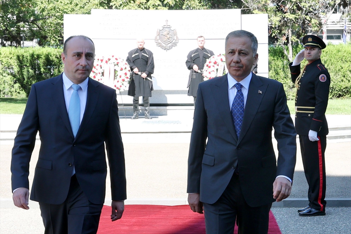 Ali Yerlikaya Tiflis'te Gürcistan ile Kritik Görüşmeler Gerçekleştirdi
