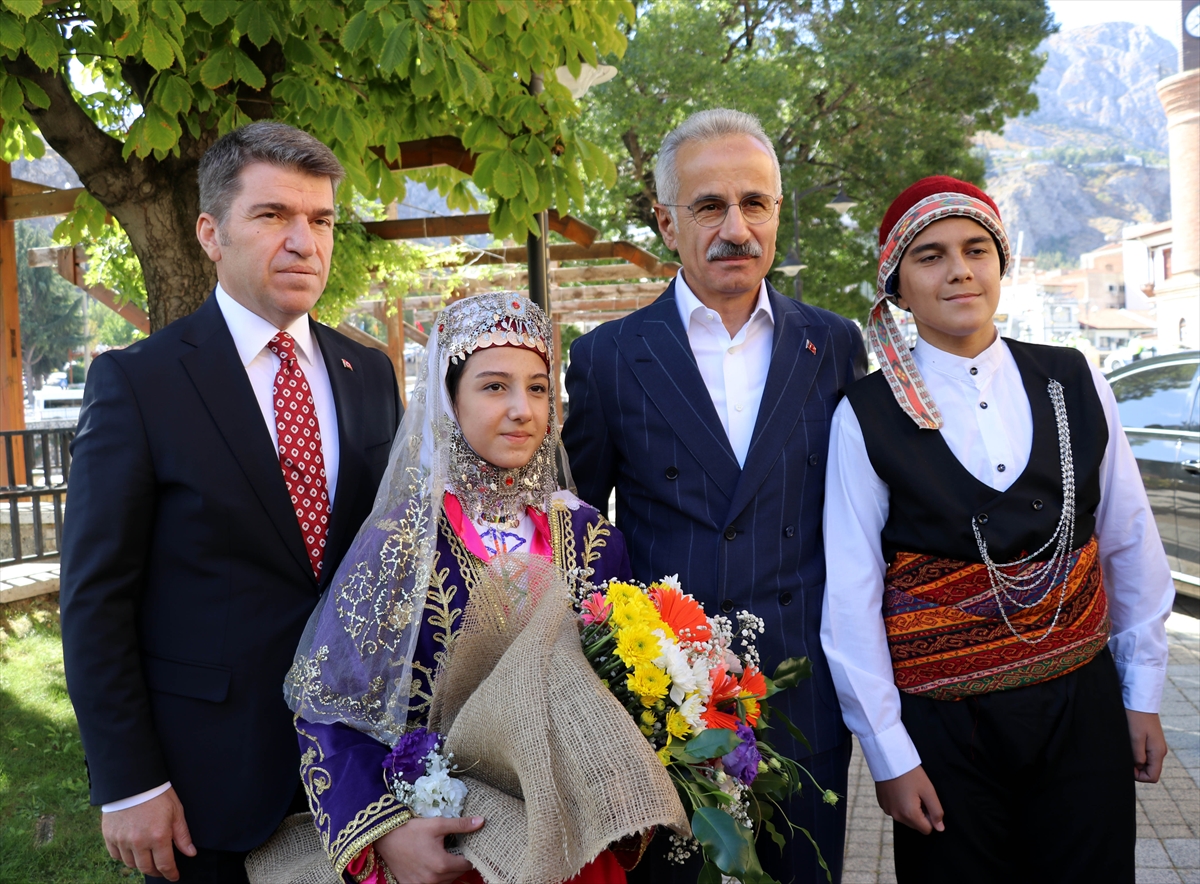Bakan Uraloğlu Amasya'dan Seslendi: 'Gönüllere Dokunmak Önemli'