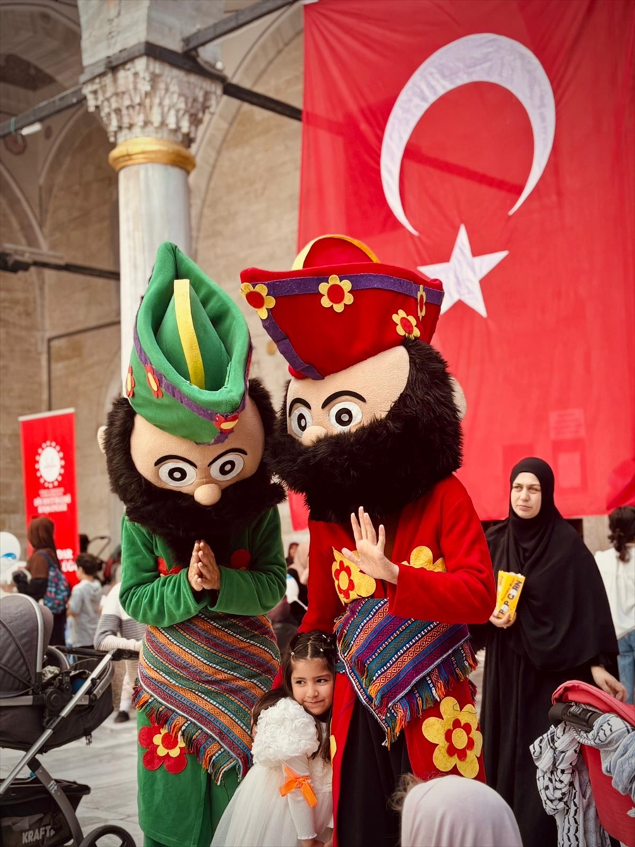 Üsküdar'da Geleneksel "Amin Alayı" Coşkusu