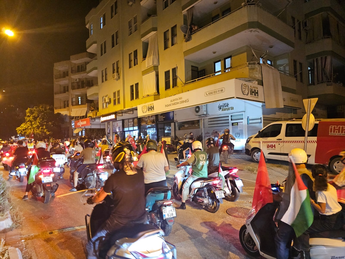 Alanya'da Filistin İçin Motosiklet Konvoyu